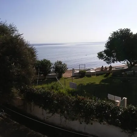 Dimitris Messongi Apartment Mesongi