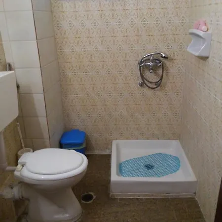 Apartament Dimitris Messongi *